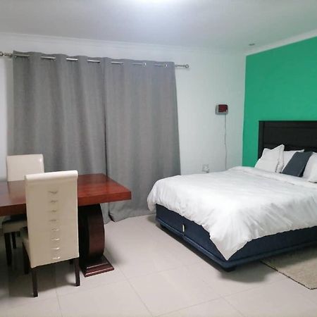 Royal Guesthouse Opuwo Экстерьер фото
